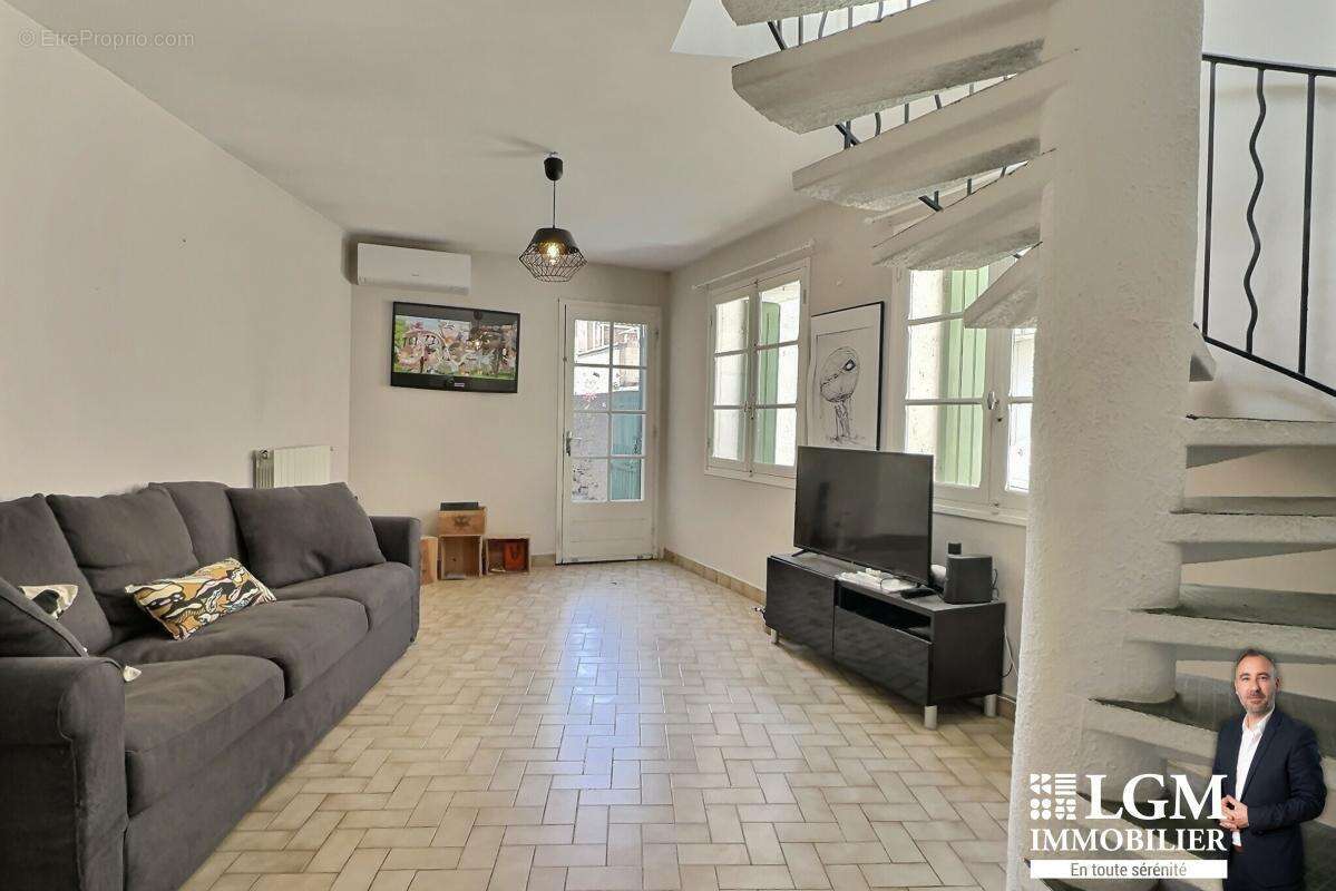 Maison à SAINT-LAURENT-D&#039;AIGOUZE