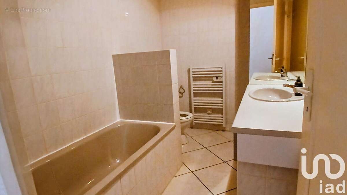 Photo 7 - Appartement à NISSAN-LEZ-ENSERUNE