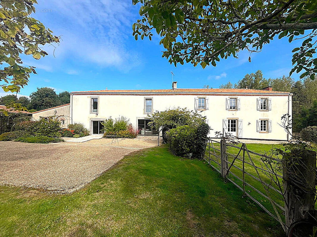 Maison à LANDERONDE