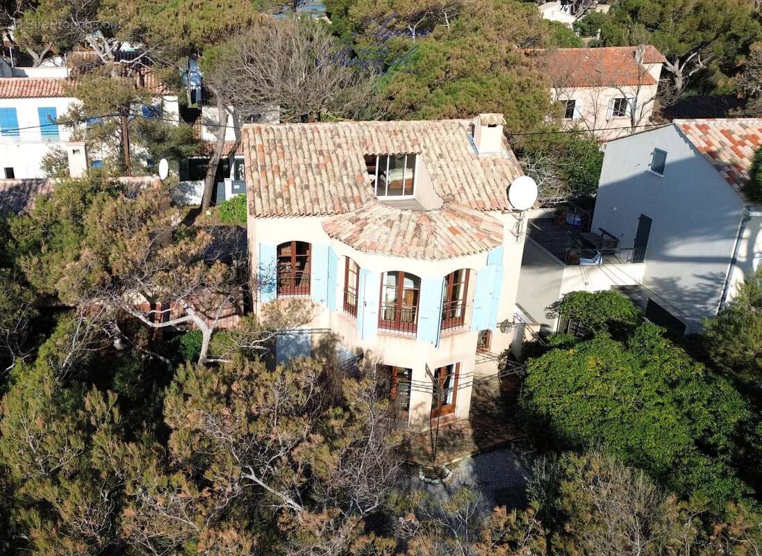 Maison à HYERES