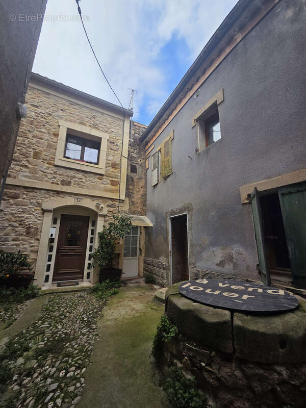 Maison à CRUZY