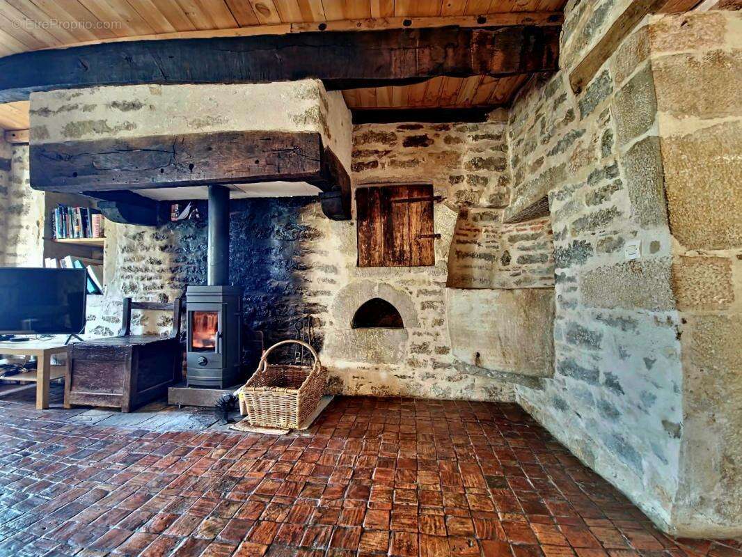 Maison à CAYLUS