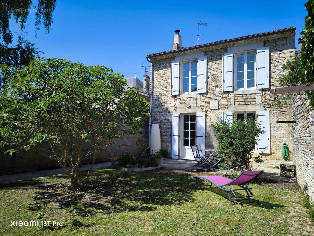 Photo 3 - Maison à ASNIERES-LA-GIRAUD