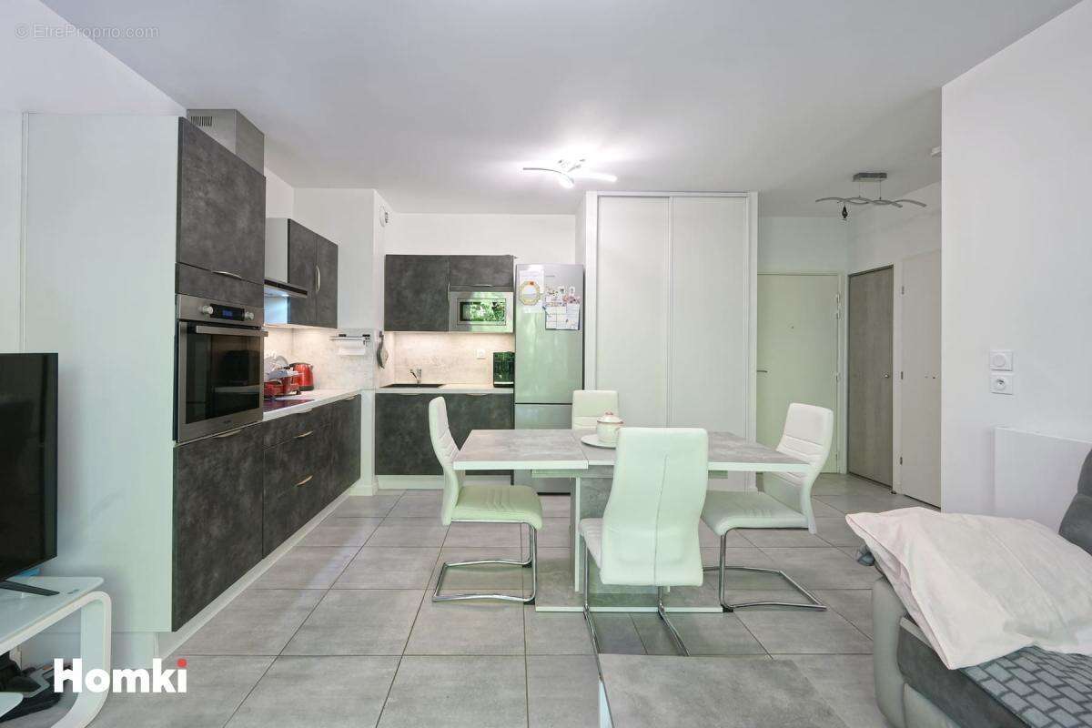 Appartement à COGNIN