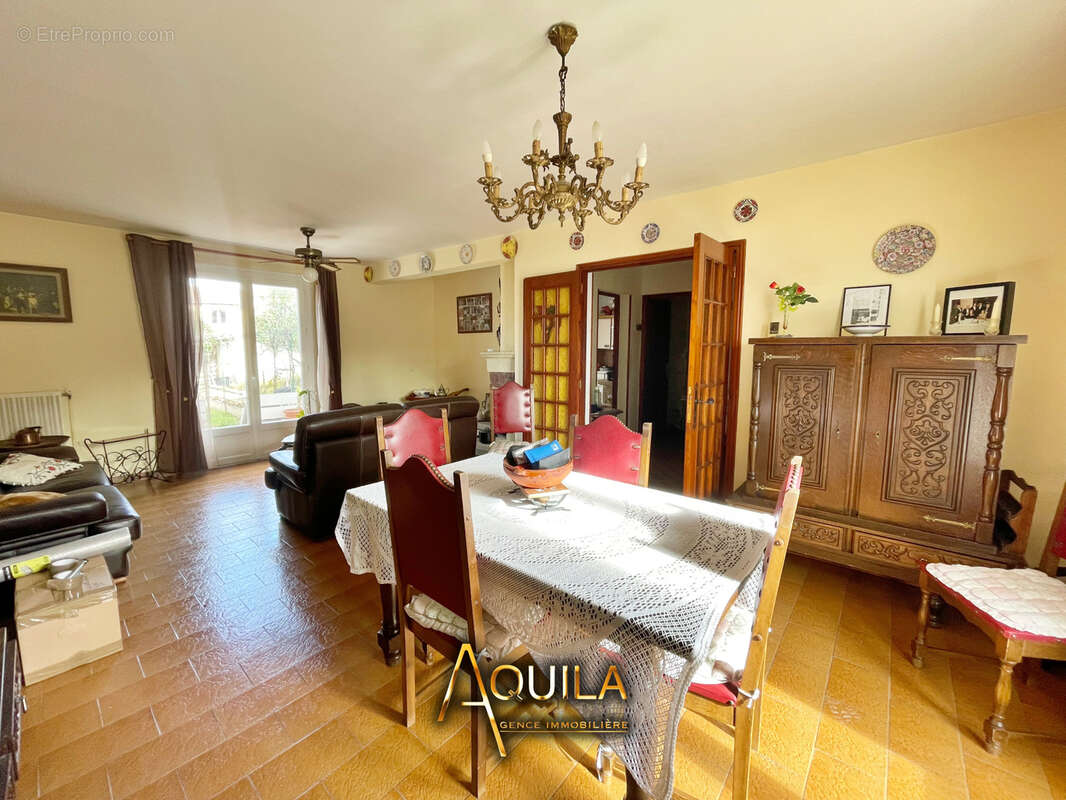 Maison à LIGNAN-SUR-ORB