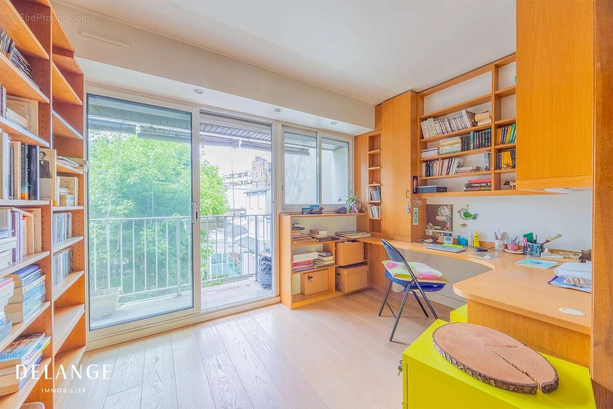Appartement à PARIS-15E