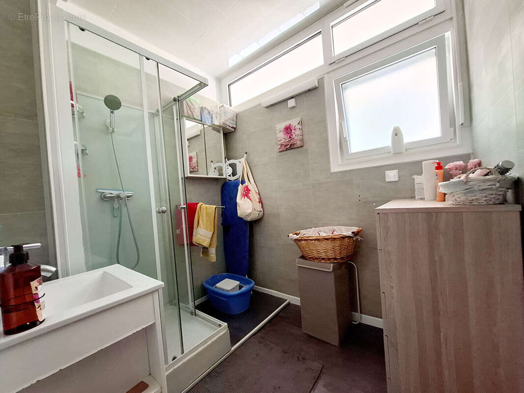 Appartement Le Coudray Montceaux 2 pièces 54.65 m2 - photo 8