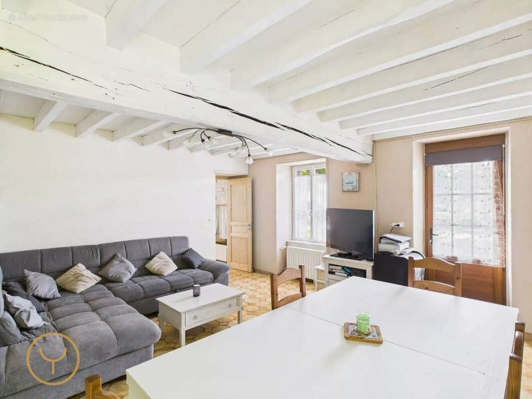 Maison à VALLANT-SAINT-GEORGES