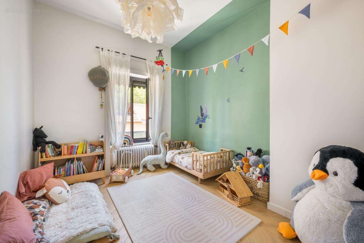 Magnifique maison rénovée avec dépendance au Coeur de Montchat - Coup de coeur assuré ! - photo 13