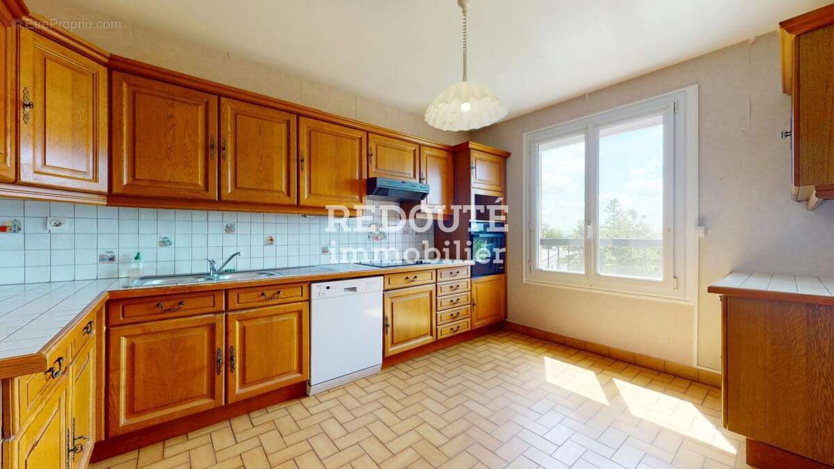 A VENDRE : Appartement T4 lumineux avec petits balcons – Saint-Brice-Courcelles - photo 4