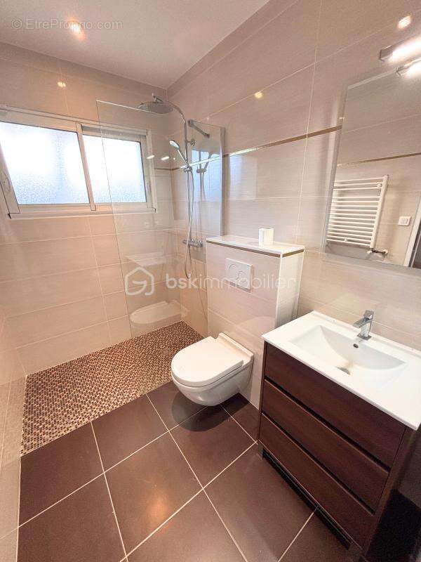 Maison à LE PIAN-MEDOC