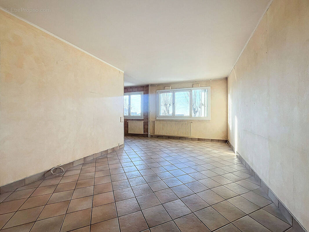 Appartement à CHAMPIGNY-SUR-MARNE