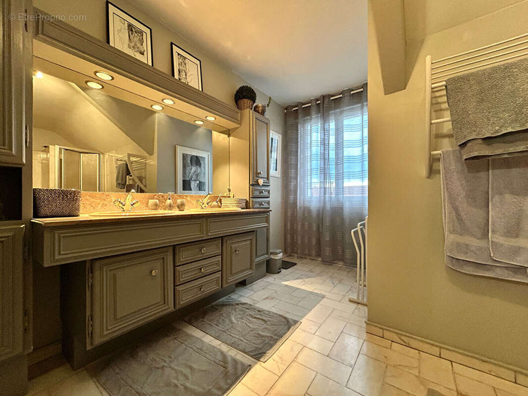 Maison à SARGE-LES-LE-MANS