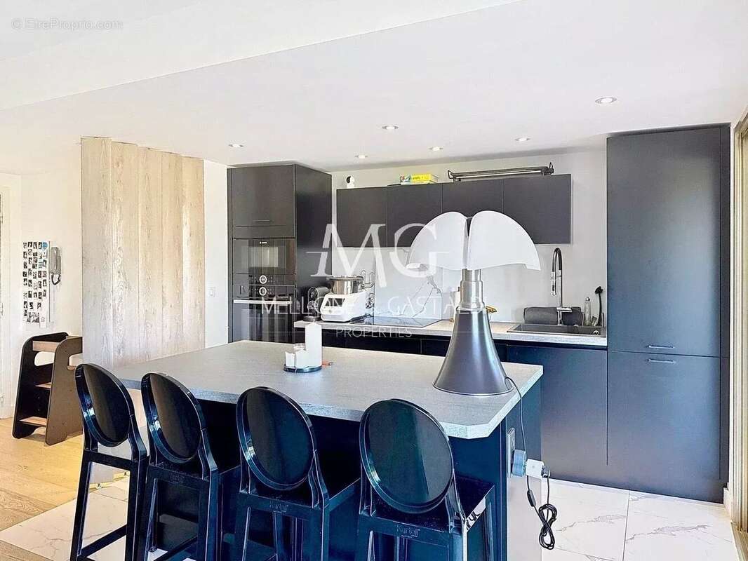 Appartement à LE CANNET