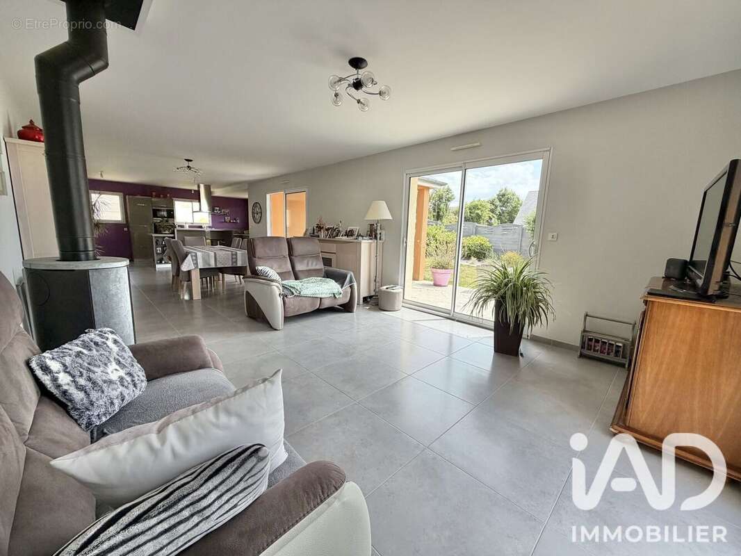 Maison 122 m² à Courcy  - photo 2
