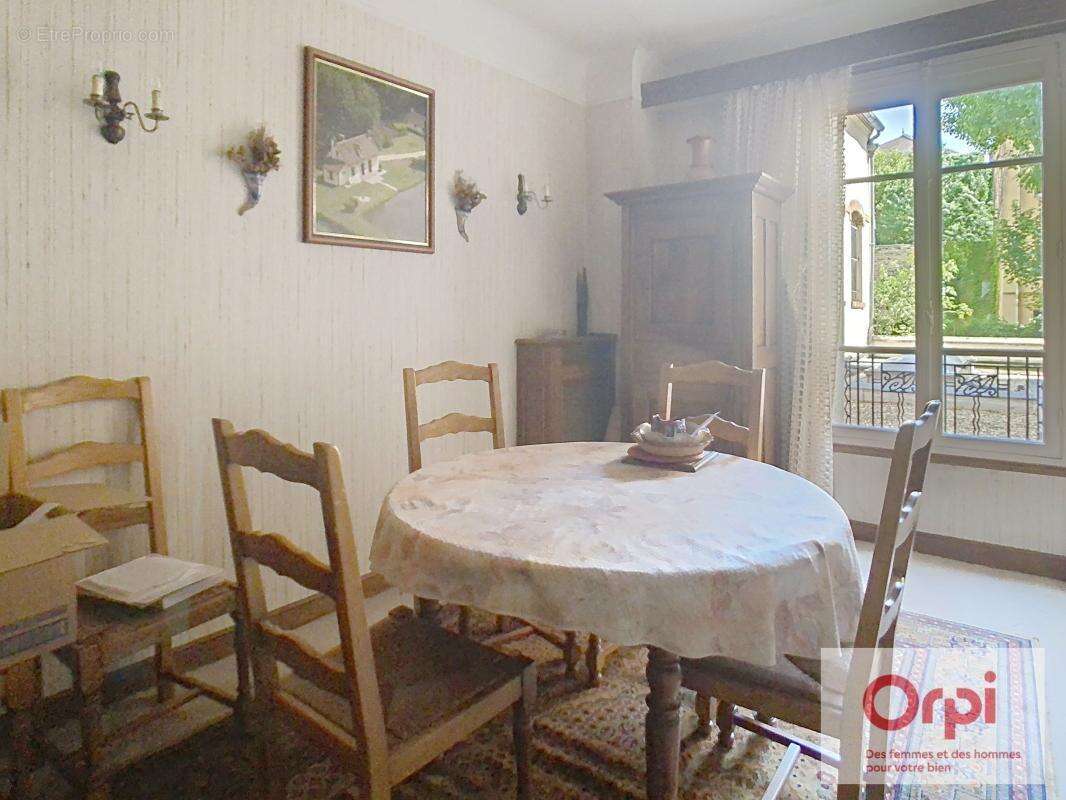 Appartement à ISSY-LES-MOULINEAUX