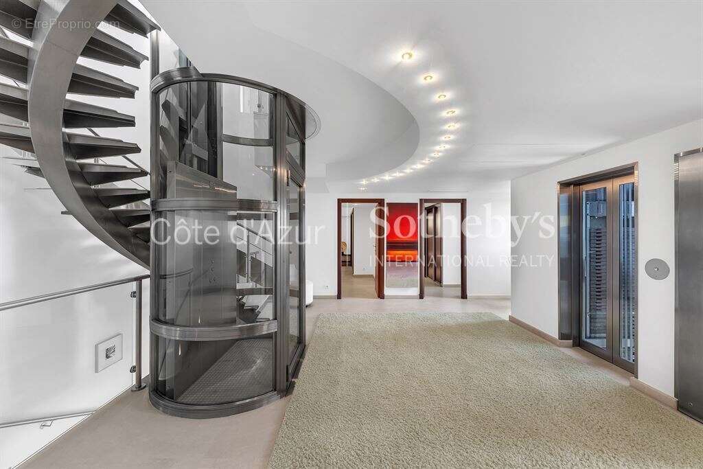 Maison à ROQUEBRUNE-CAP-MARTIN