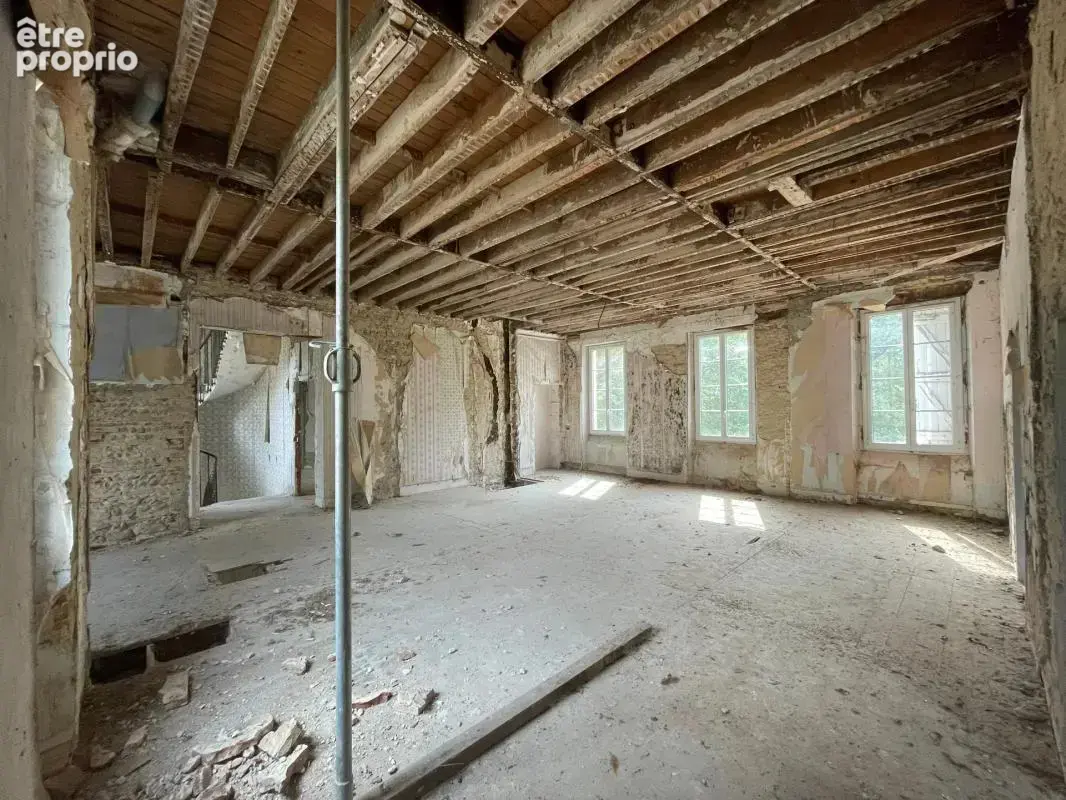 Domaine de caractère à restaurer – 500 m² –3,6 ha – accès rapide - photo 7