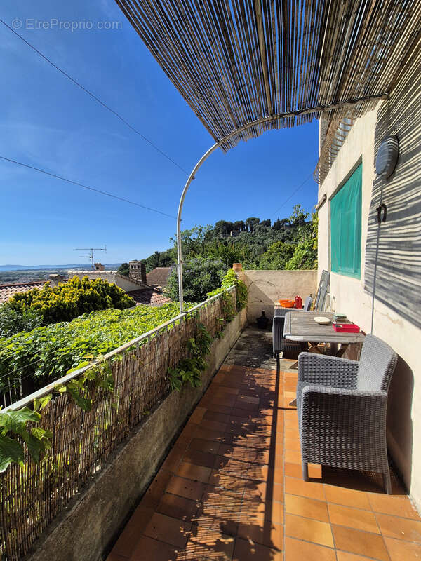 Appartement à HYERES