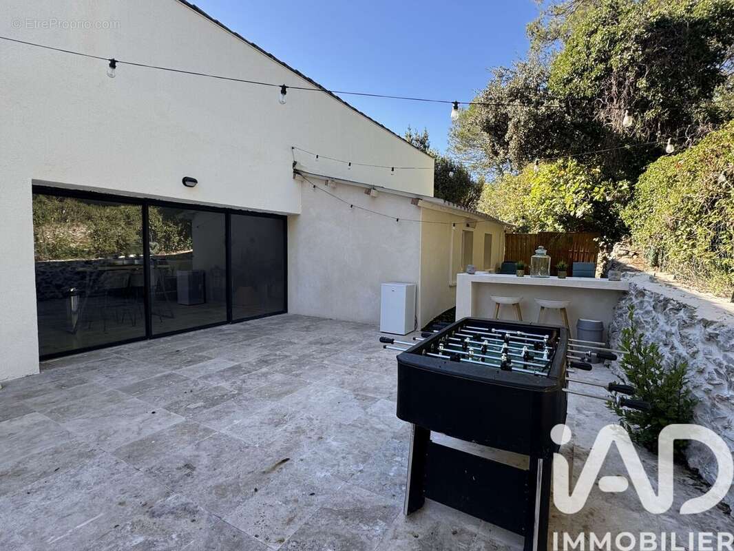 Photo 2 - Maison à NIMES
