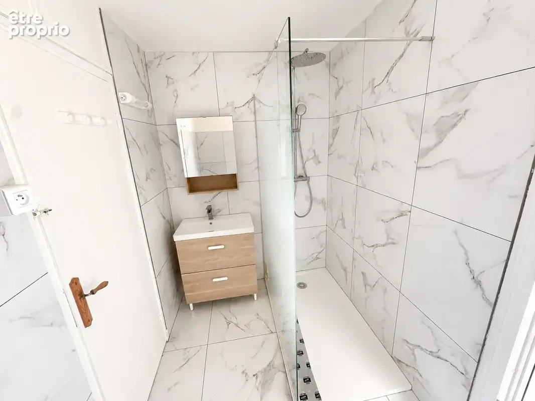 Superbe T2 entièrement rénové secteur Empereur - photo 8