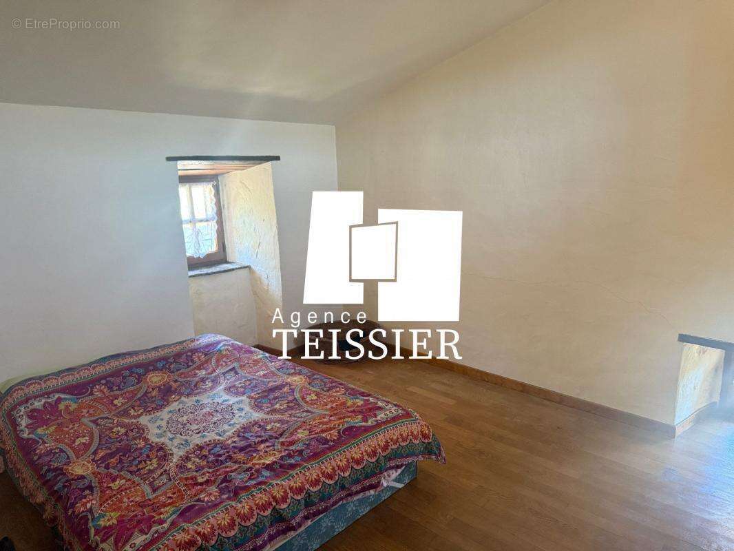 Maison à LES ASSIONS