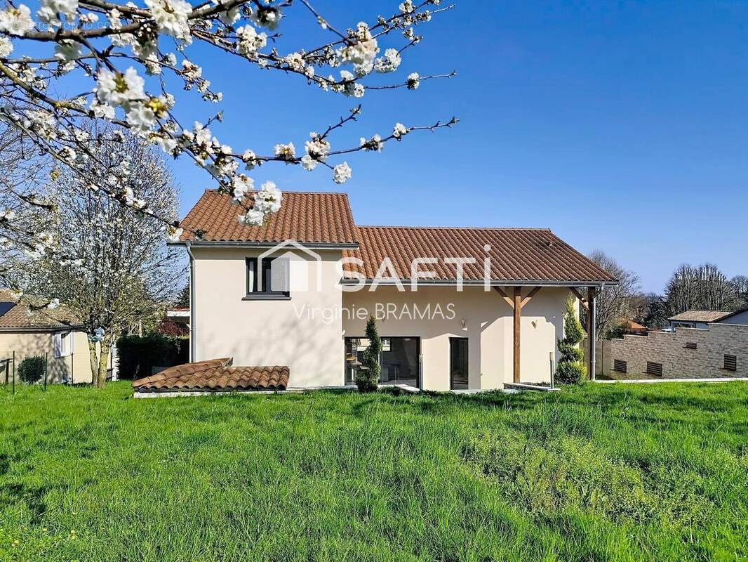 Photo 1 - Maison à CRECHES-SUR-SAONE