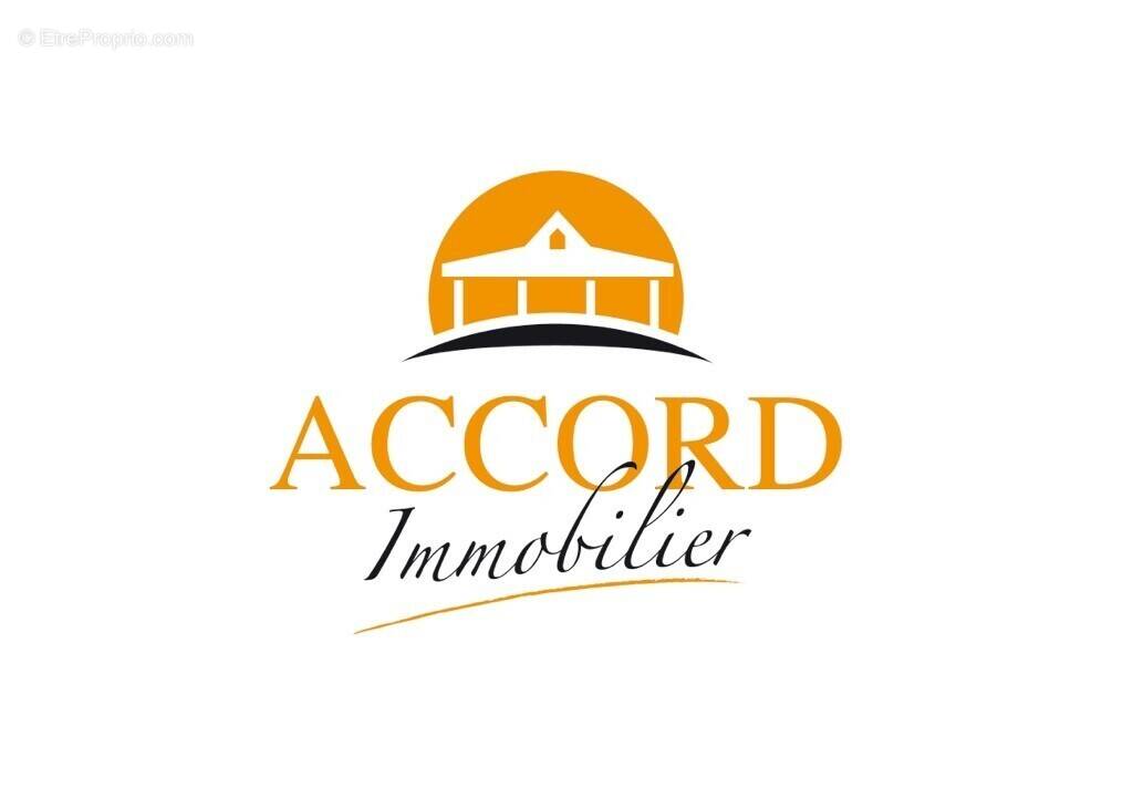 Terrain à LE ROBERT