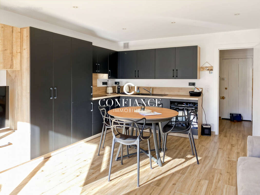 Appartement à SAINT-ETIENNE-DE-TINEE
