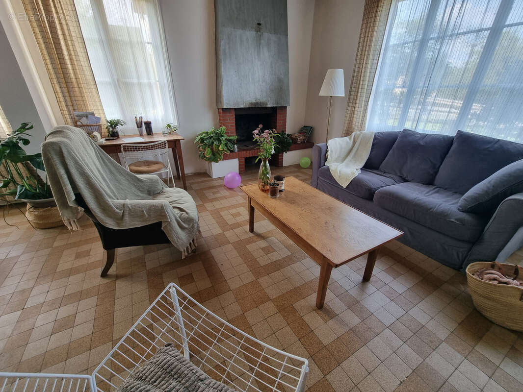 Maison à L&#039;ETOILE