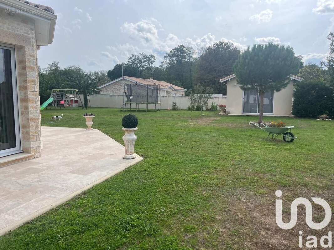 Photo 3 - Maison à SAINT-DENIS-DE-PILE