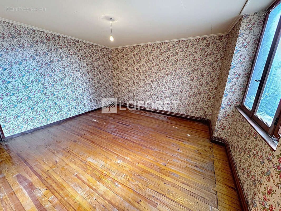 Maison à DAMPIERRE-SUR-SALON