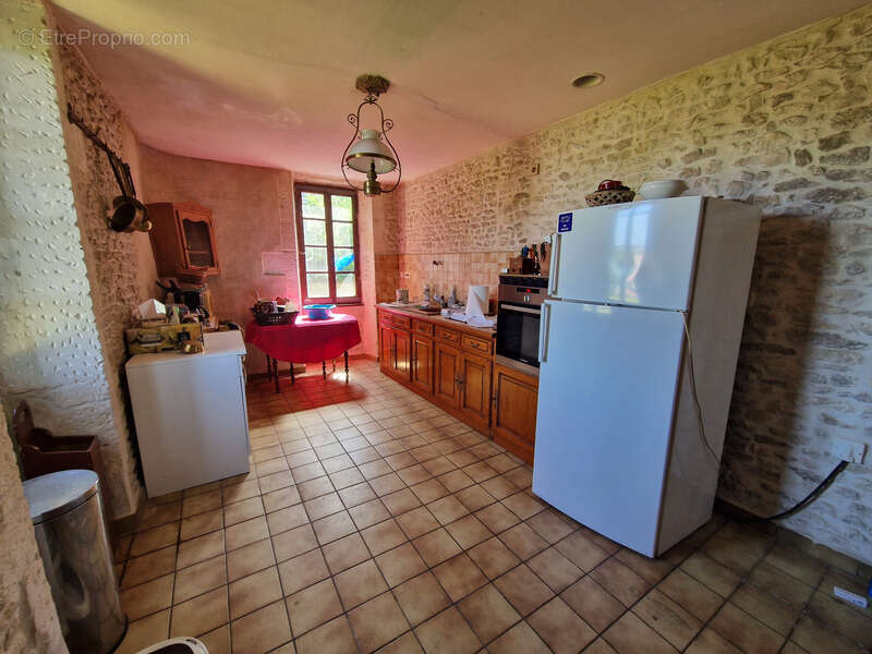 Maison à TONNAY-BOUTONNE