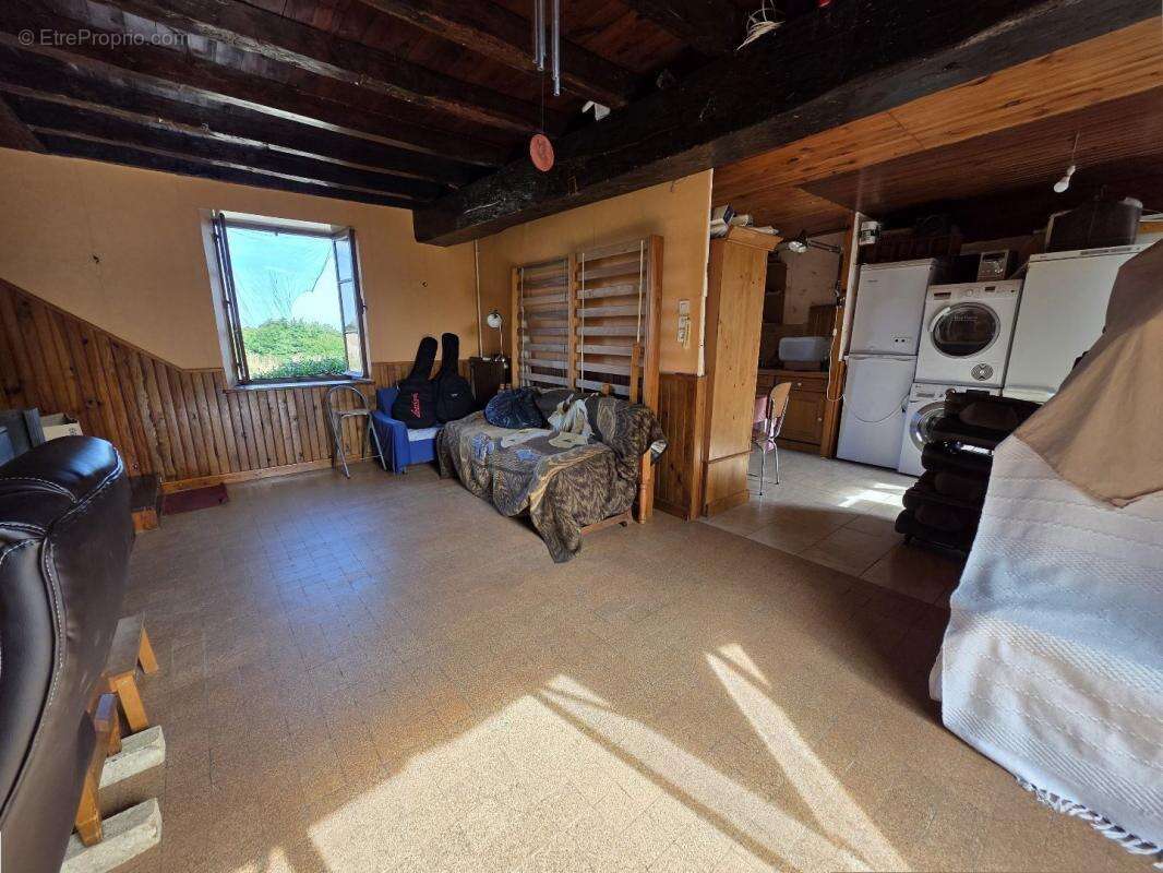 Maison à CHASSIGNOLLES