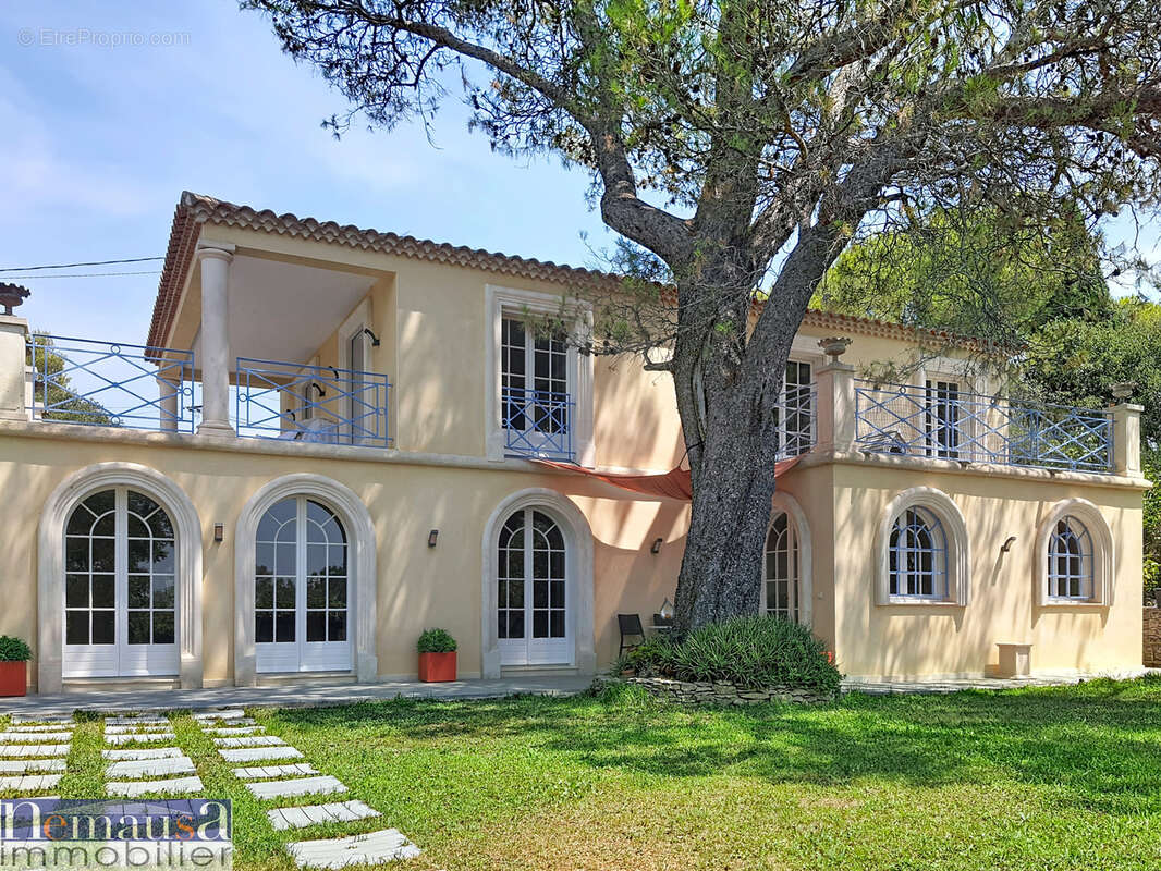 Propriété 200m2 avec Matériaux Nobles secteur bas Planette - photo 27