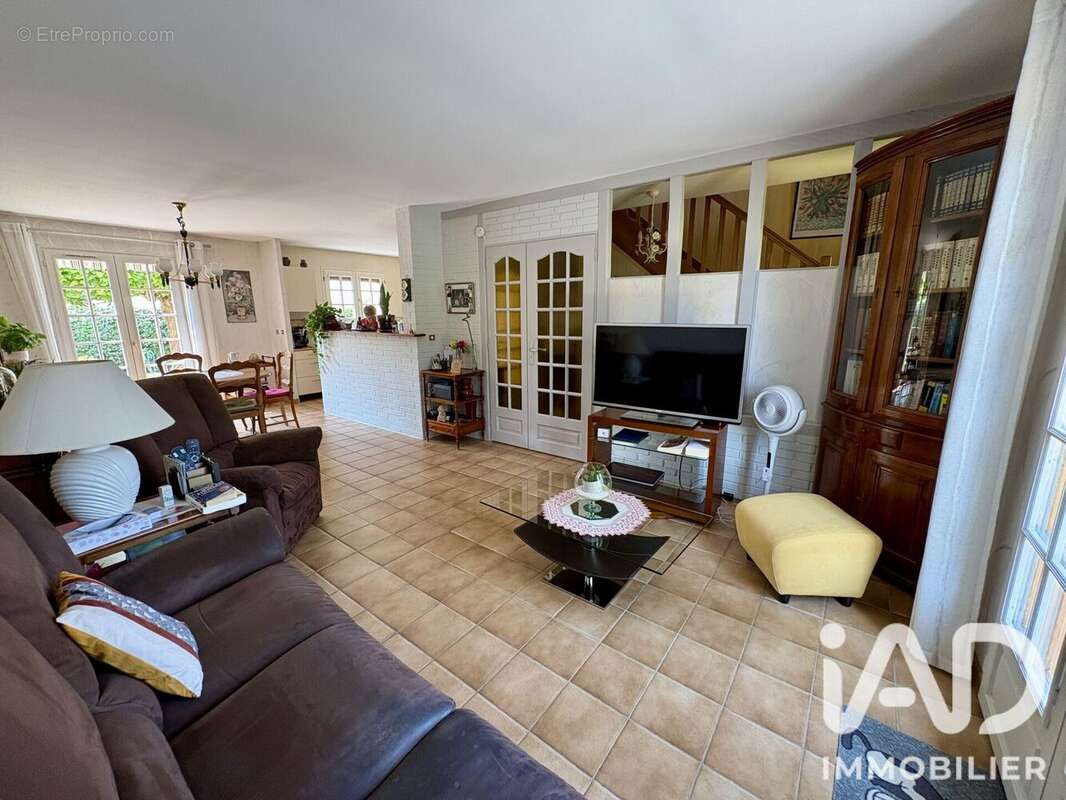 Maison 141 m² à Veretz  - photo 7