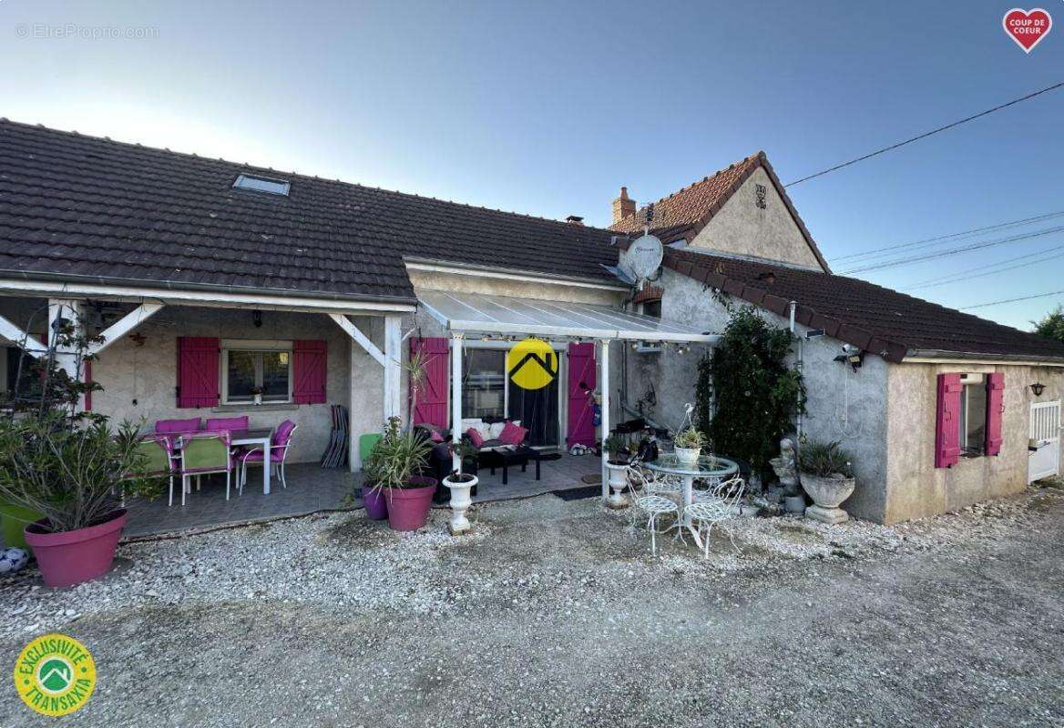 Maison à MENETOU-COUTURE