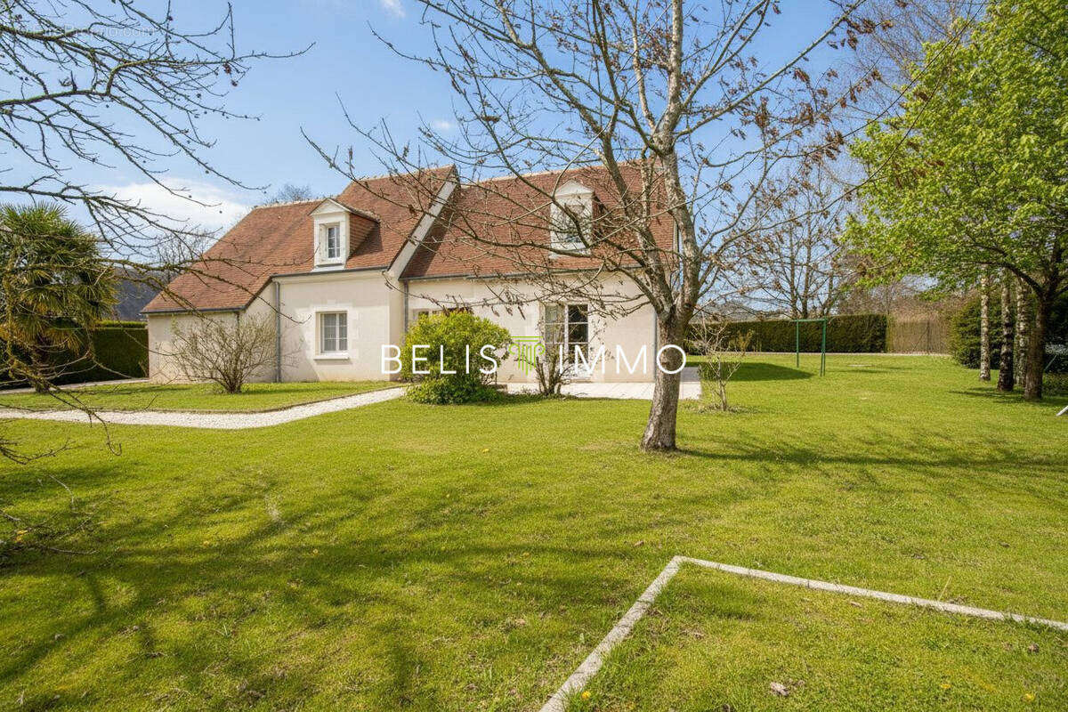 Maison à MONTLOUIS-SUR-LOIRE