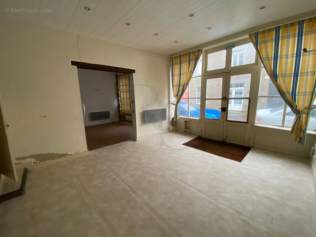 Maison à NOTRE-DAME-DU-TOUCHET