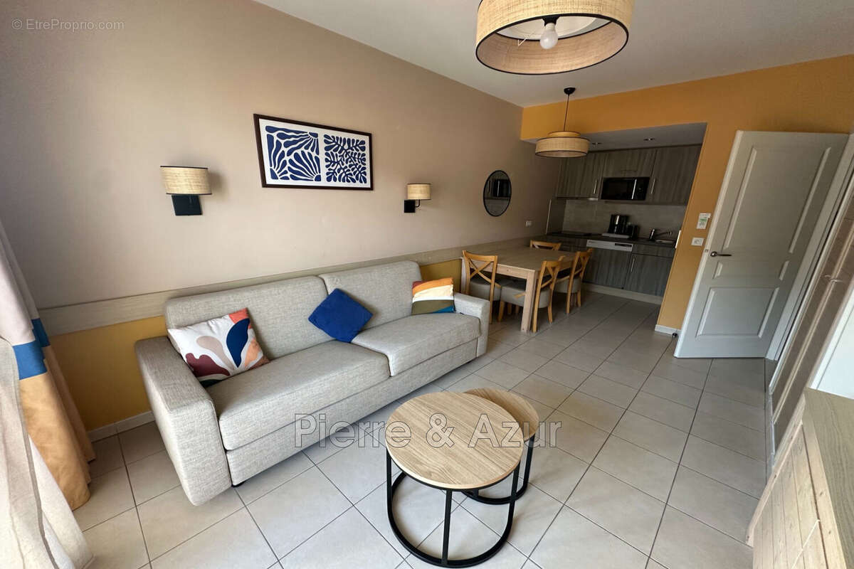 Appartement à ROQUEBRUNE-CAP-MARTIN
