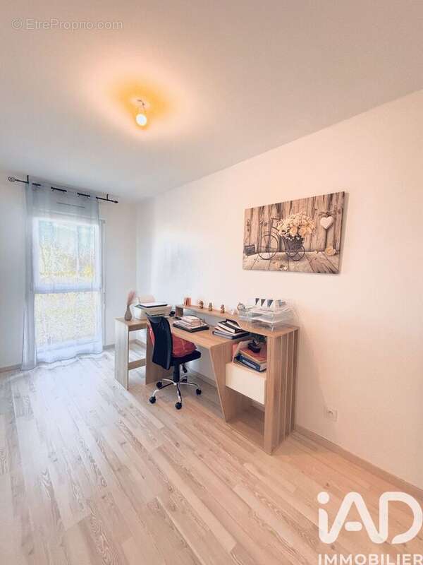 Photo 9 - Appartement à BUCHERES
