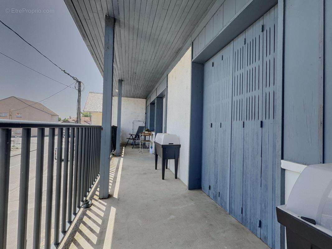 Appartement à GENLIS