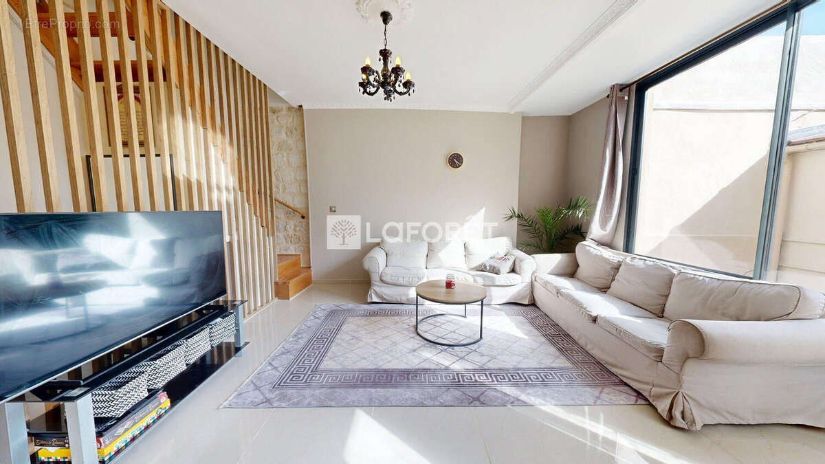 Maison à NANTERRE