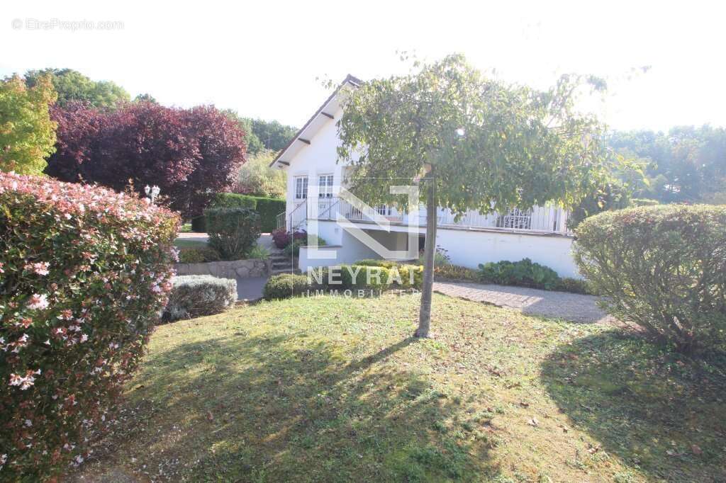 Maison à PIERRE-DE-BRESSE