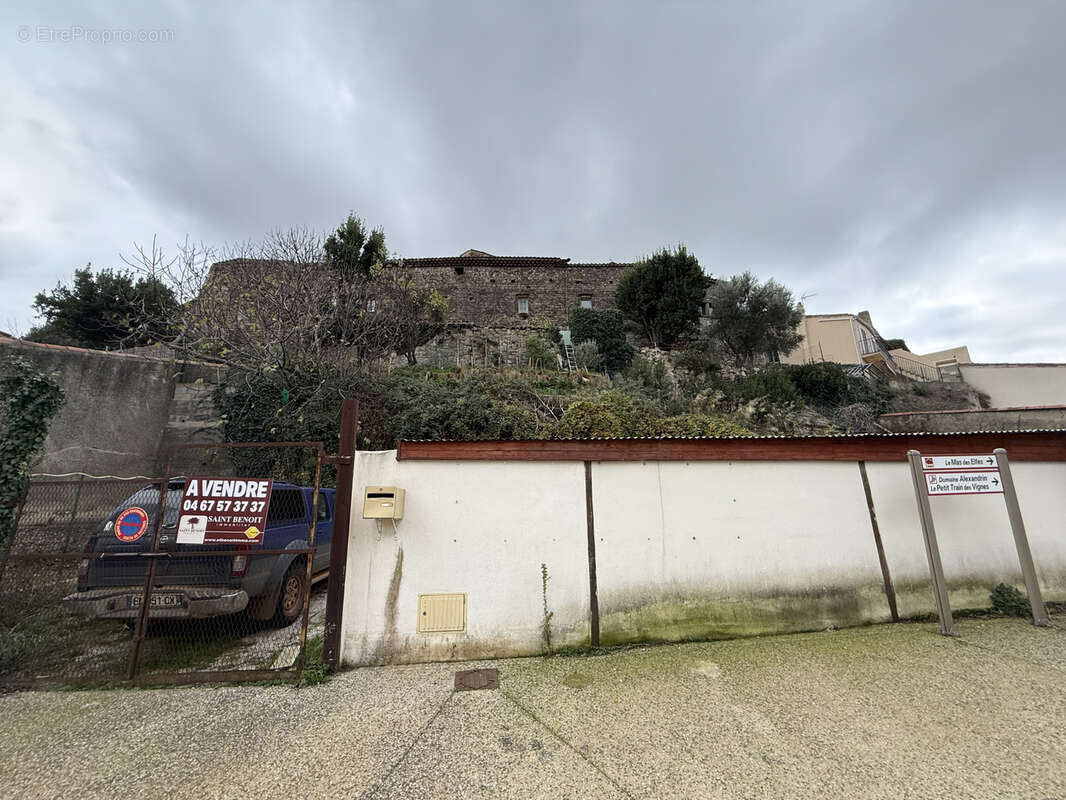 Terrain à SAINT-JEAN-DE-FOS