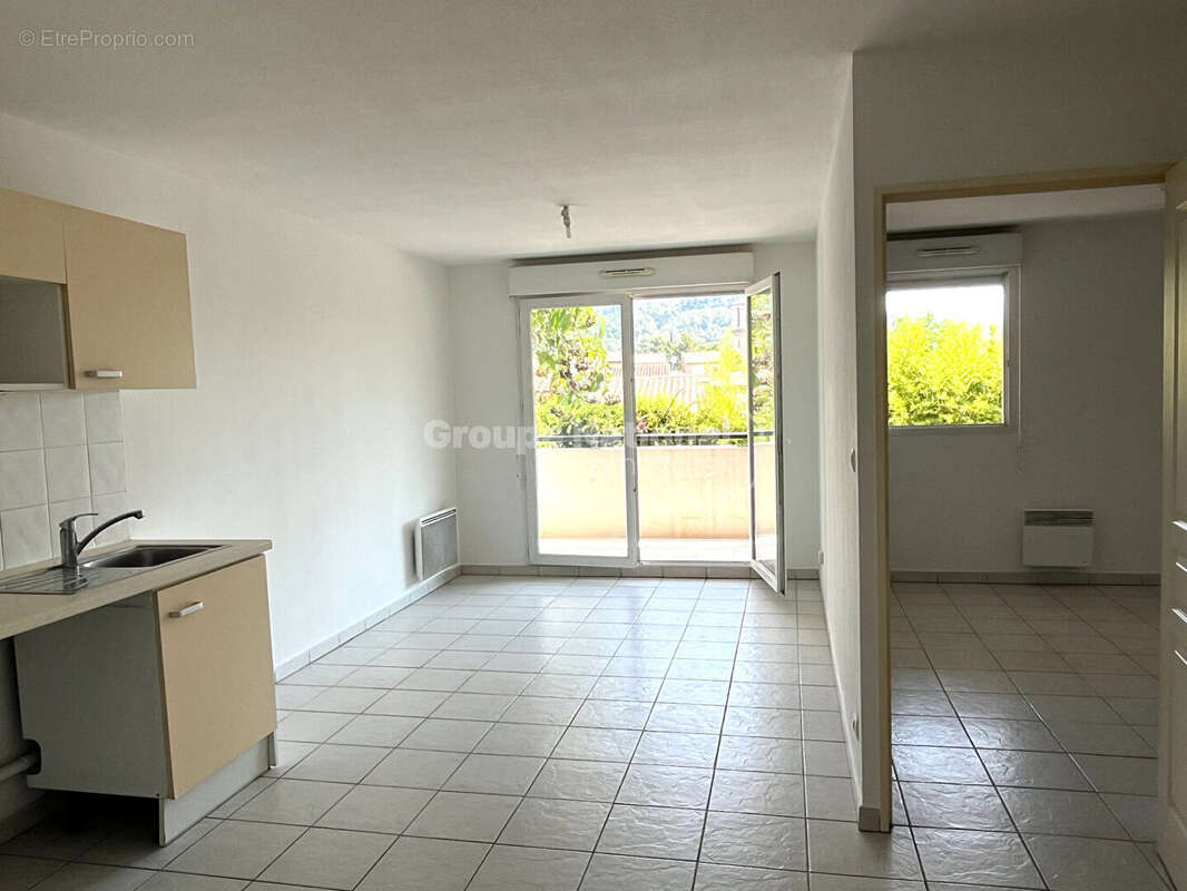 Appartement à LE LUC