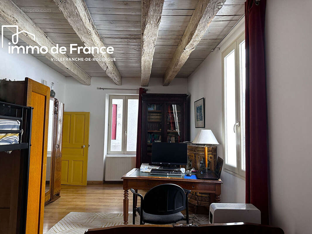 Charmante maison de ville avec terrasse, Villefranche De Rouergue, 129 m², 4 pièce(s) 121 m2 - photo 7
