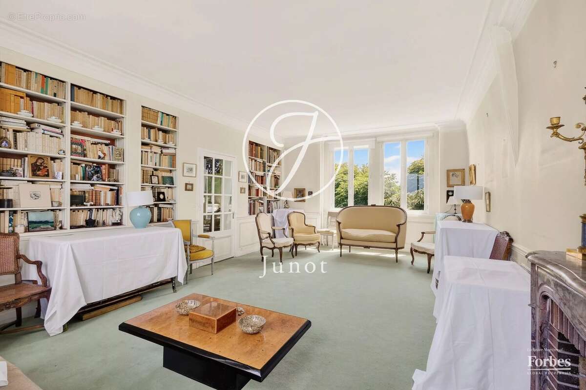 Appartement à SAINT-CLOUD