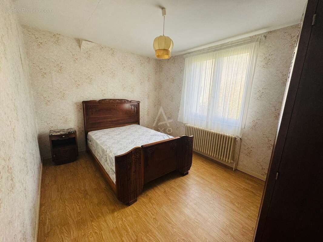 Maison à SAINT-GONDON