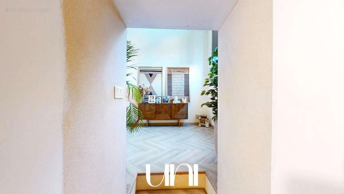 Maison à TROIS-MONTS